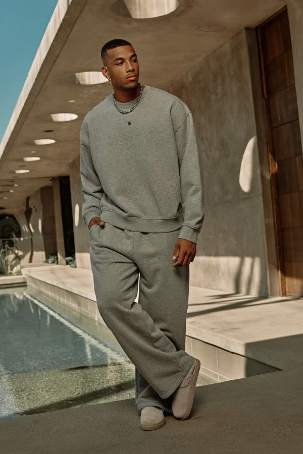 YLA9.9.25D10-8EssentialsHouse_SOCIAL_005 2067 - Elevated Essentials - Baggy Sweats