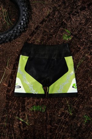 Distorted Candy Kelly
Seamless Shorts in Black